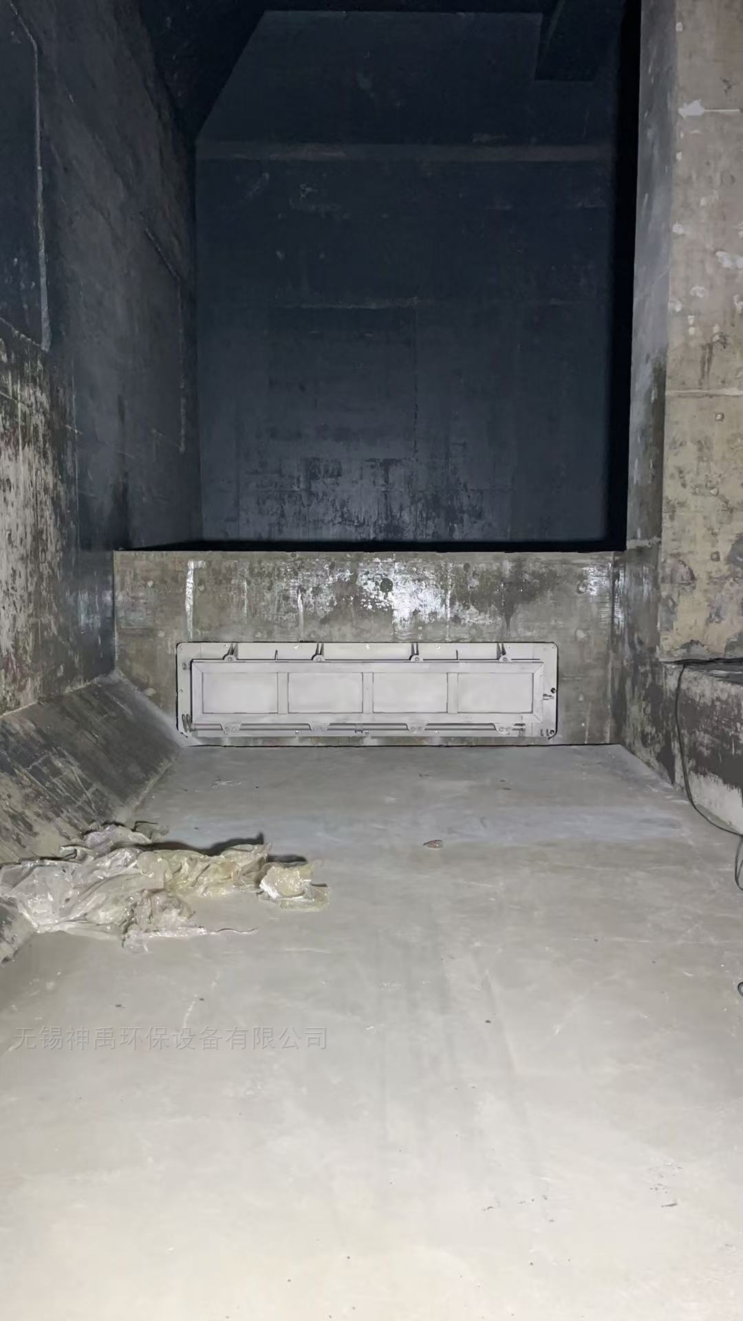 调蓄池冲洗门在上海花木调蓄池现场安装