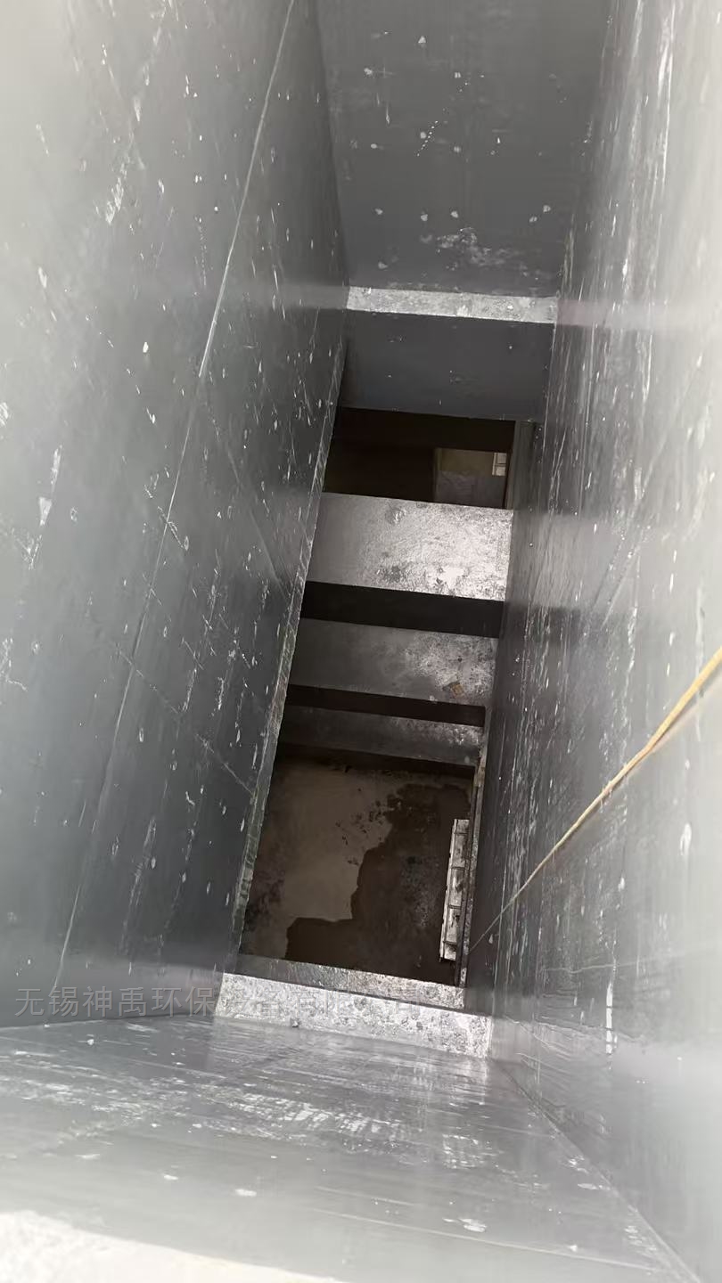 调蓄池冲洗门在上海花木调蓄池现场安装