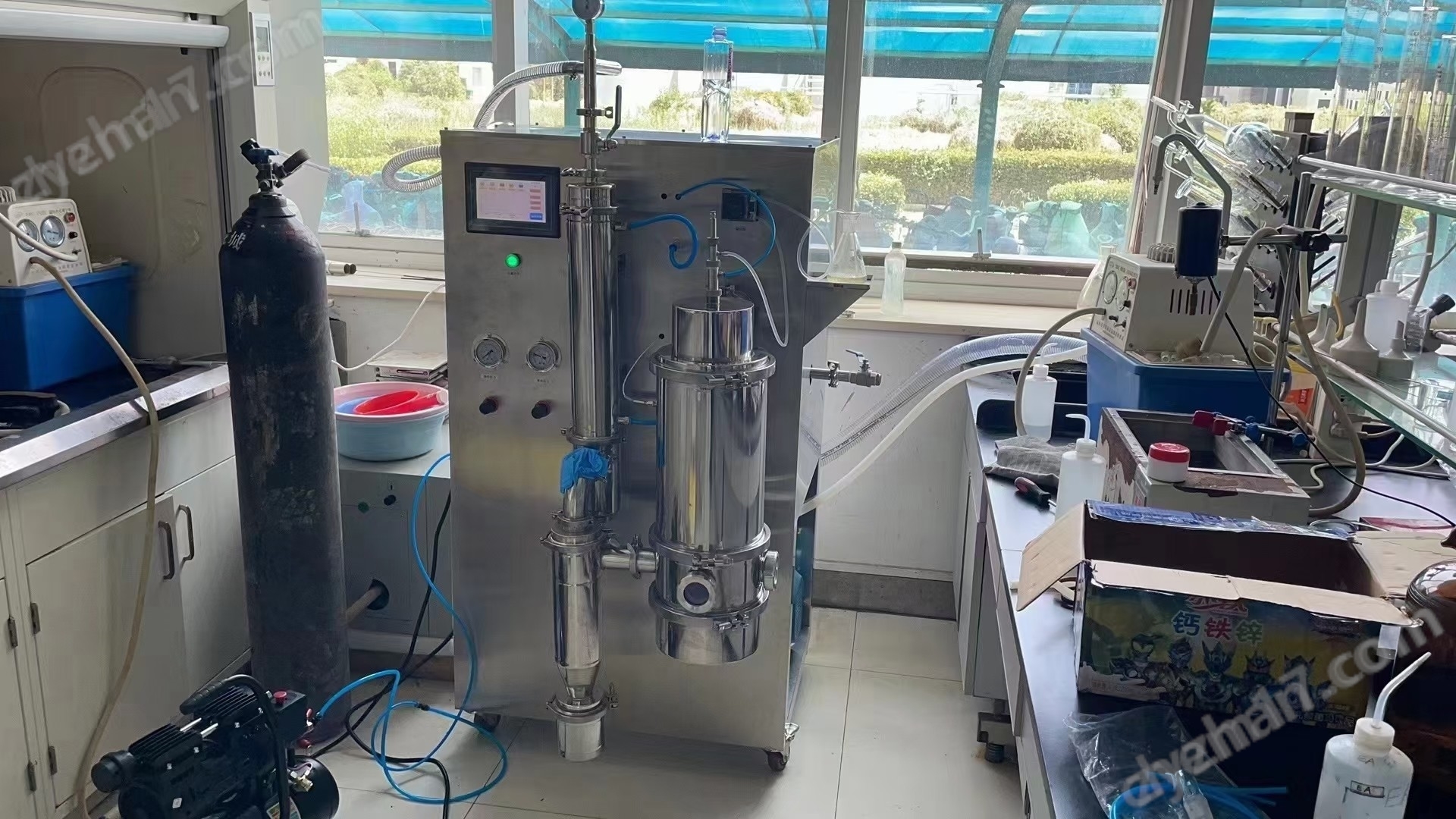 小型低溫噴霧干燥機(jī)小試樣品快速噴霧成粉
