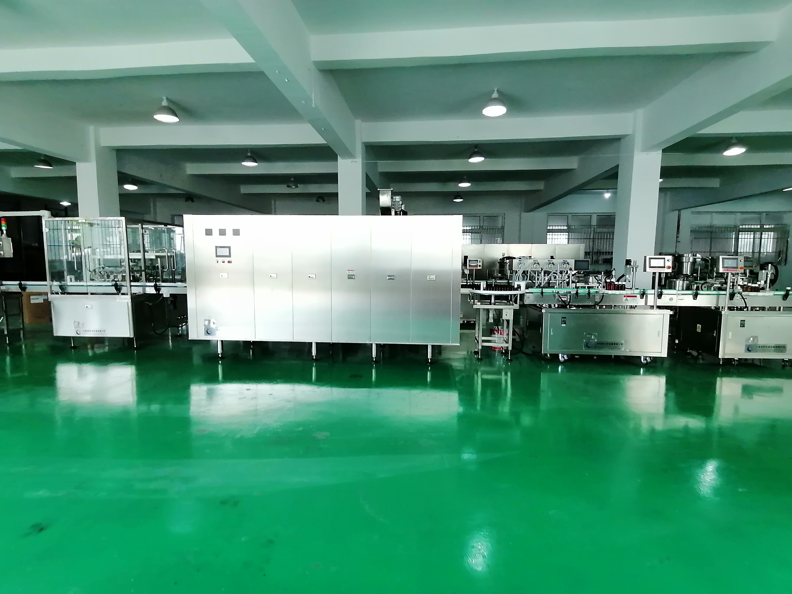 上海圣剛全自動灌裝機：一體化作業省人工